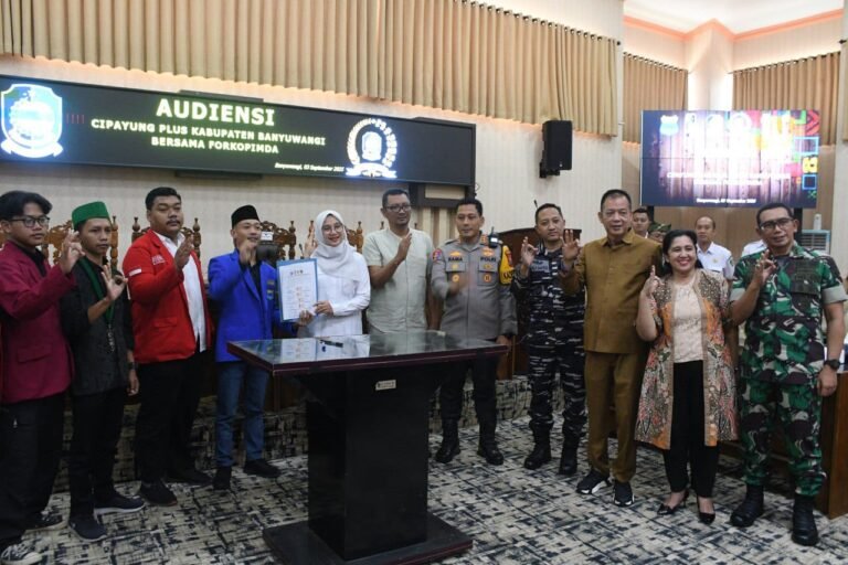 Dandim Banyuwangi Bersama Forkopimda Laksanakan Audiensi di Kantor DPRD Kabupaten Banyuwangi