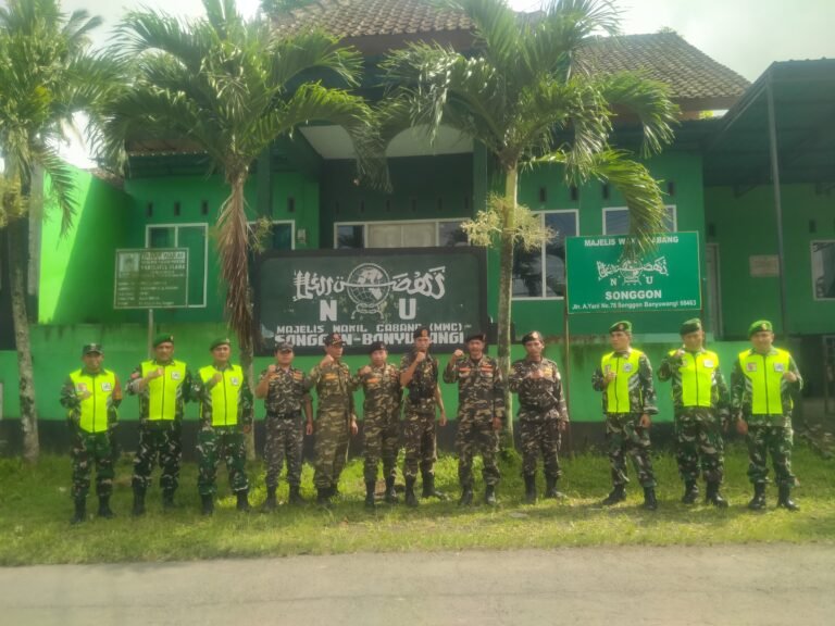 Sinergitas Koramil 0825/20 Songgon Bersama Banser Laksanakan Apel Dan Patroli Gabungan Di Wilayah Kecamatan Songgon