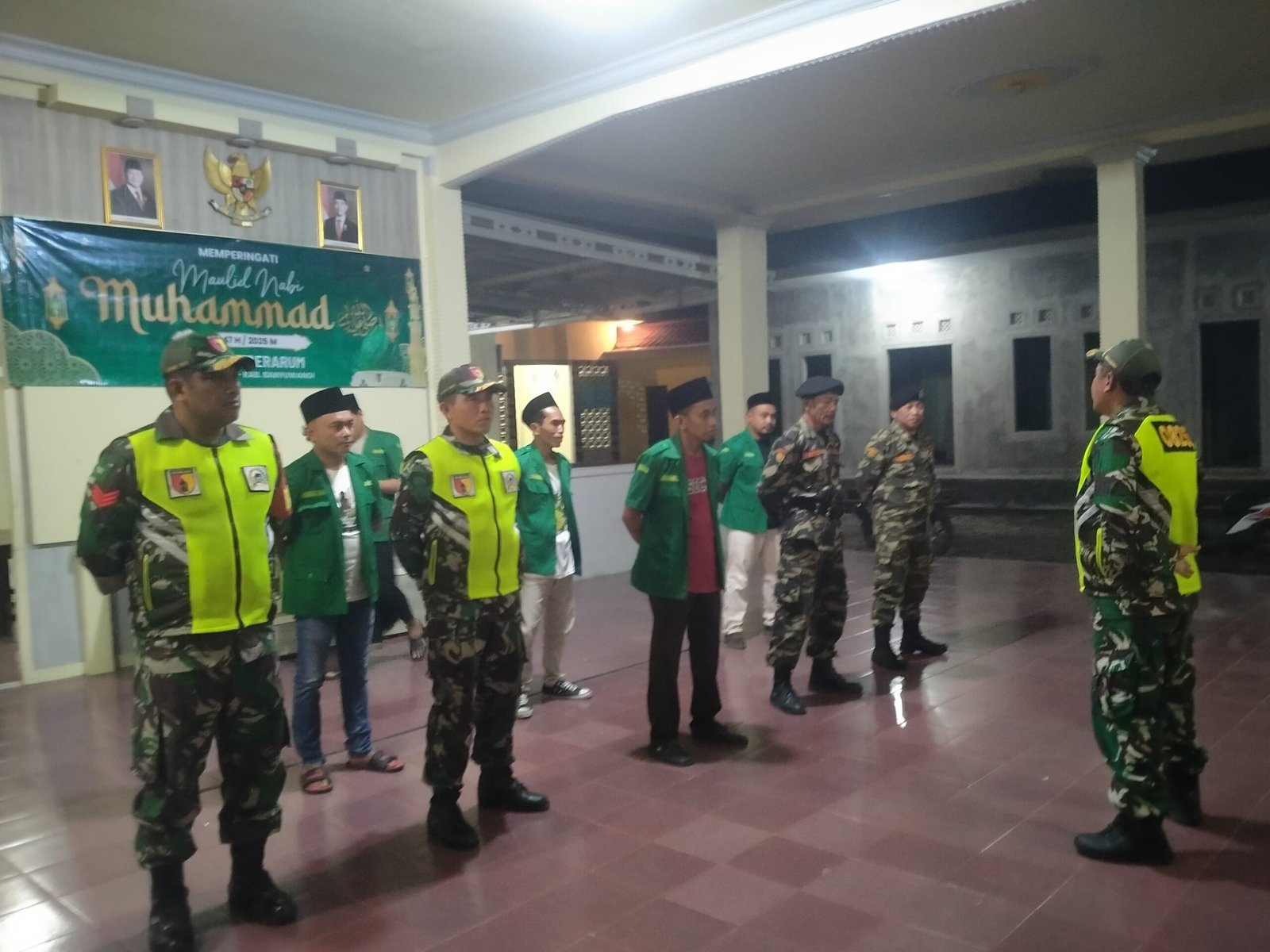 Apel Patroli Gabungan Koramil Songgon dan Banser: Perkuat Kebersamaan Jaga Keamanan