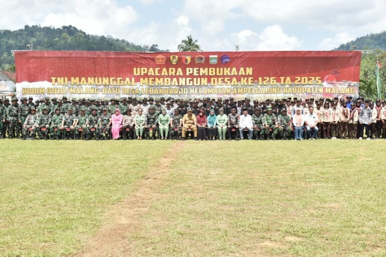 Wujud Kepedulian untuk Desa, Bupati Malang Buka Secara Resmi TMMD ke-126 di Lebakharjo