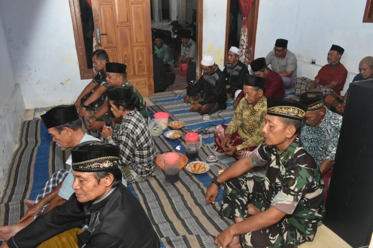 Tahlilan Rutin Malam Jum’at di Suasana TMMD 126 Lebakharjo