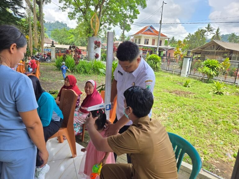 TMMD 126 Tak Hanya Bangun Infrastruktur, Tapi Juga Sehatkan Masyarakat Lewat Posyandu