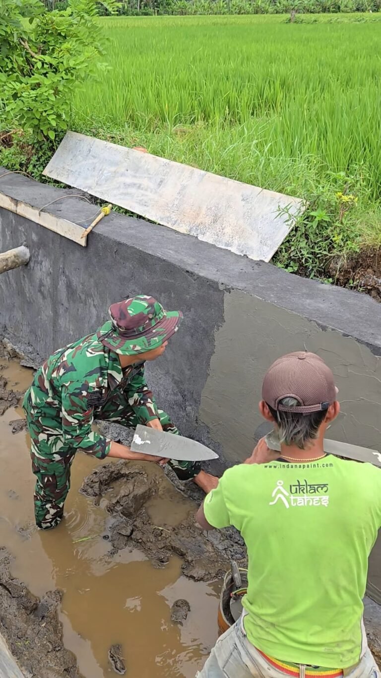 Bangun Desa dengan Hati, Satgas TMMD Perkuat Infrastruktur Pertanian di Lebakharjo