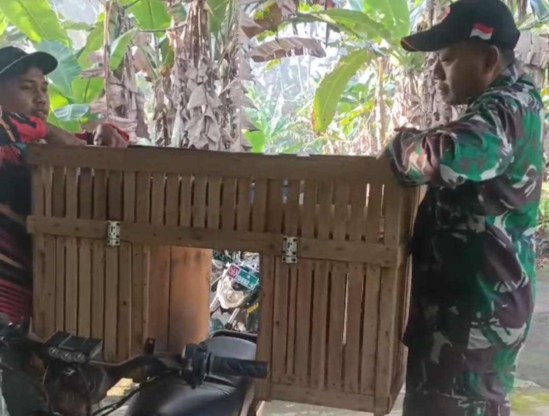 Satgas TMMD Bantu Produksi Tempe Warga Lebakharjo, Wujud Kepedulian TNI pada Ekonomi Rakyat