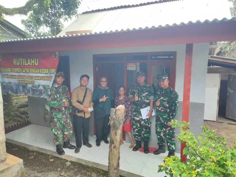 Tim Kesbangpol Jatim Turun ke Dusun Mandaluko, Babinsa Tamansuruh Kawal Ketat Monev Rutilahu