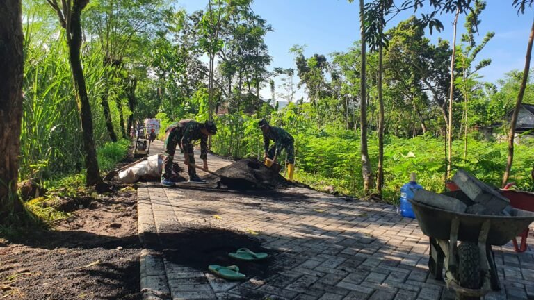 Pavingisasi TMMD Ke-128 di Dusun Klagin Brabe Capai 60 Persen, Warga Makin Optimis